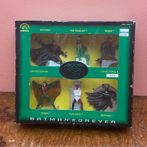 1995 Batman Forever Set of 6 Figures Batman Robin Two-Face Riddler Open Box - Picture 2 of 16